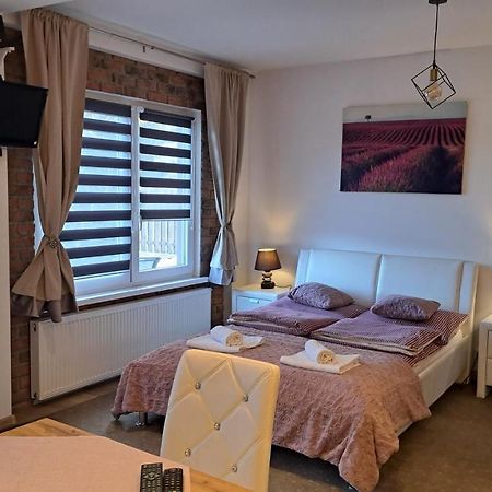 Apartament Lavender Еленя-Гура Экстерьер фото