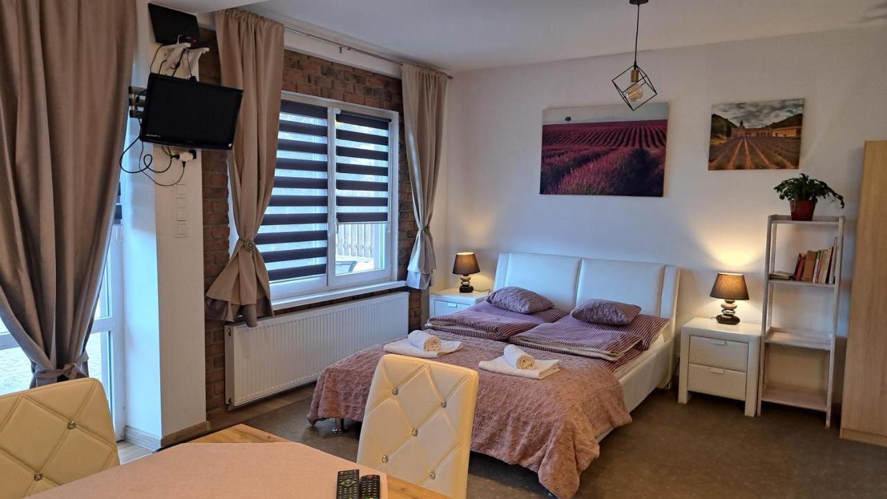 Apartament Lavender Еленя-Гура Экстерьер фото